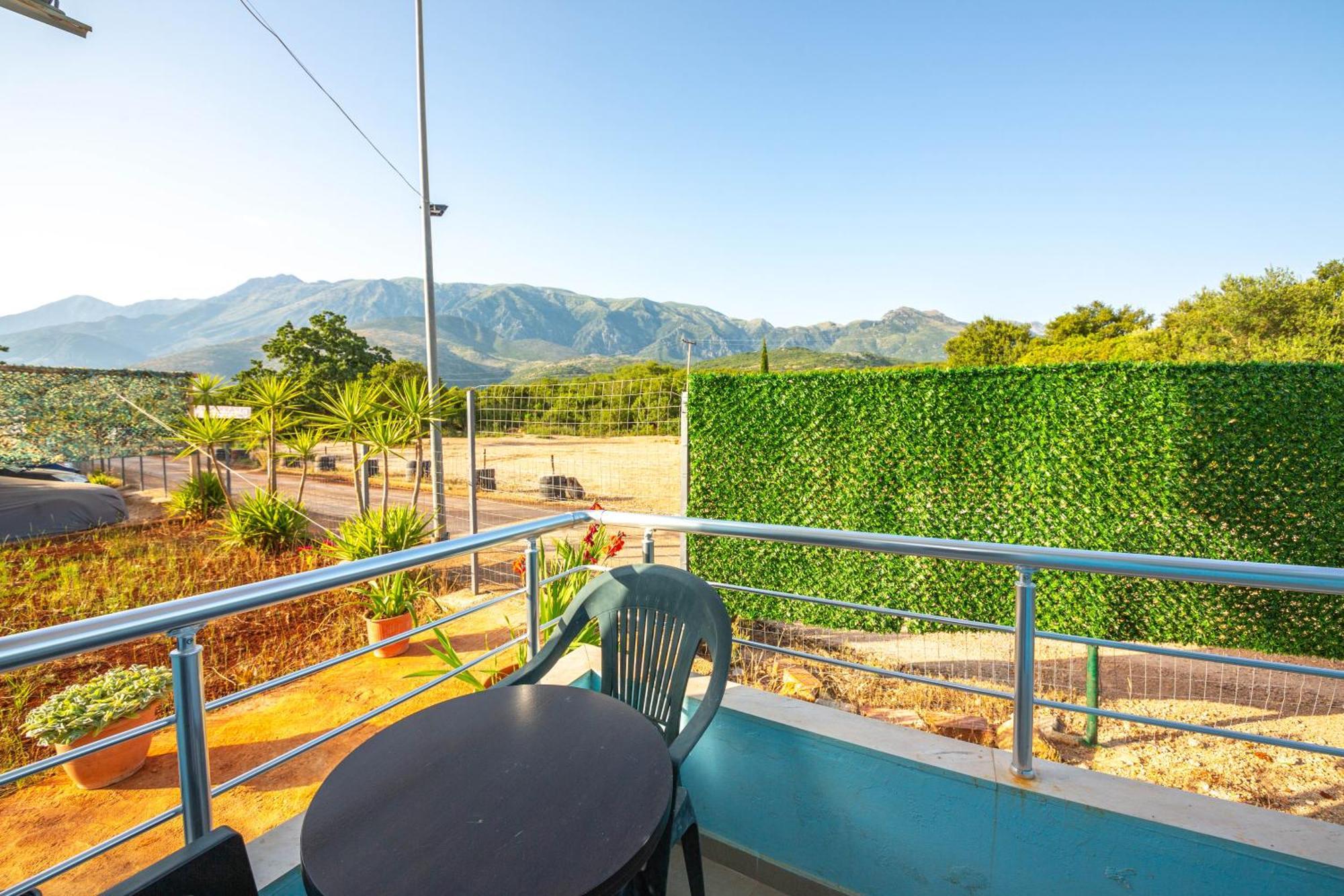 Blu Horizon Hotel Gjipe เดอร์มี ภายนอก รูปภาพ